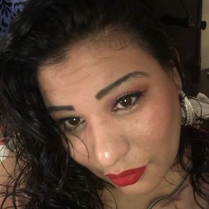 Meet your Posher, Yolanda